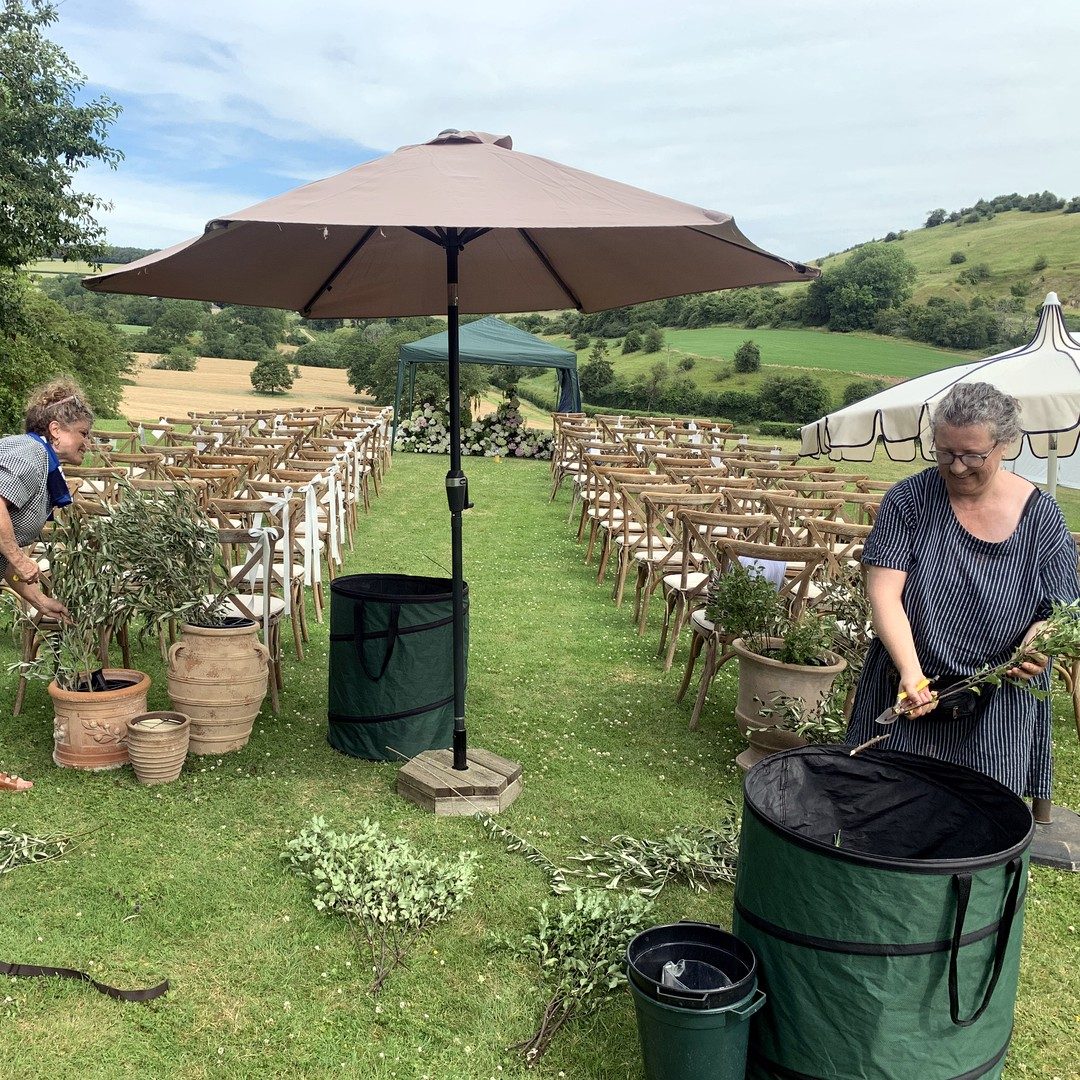 Large-scale floral styling with atmosphere and va va voom